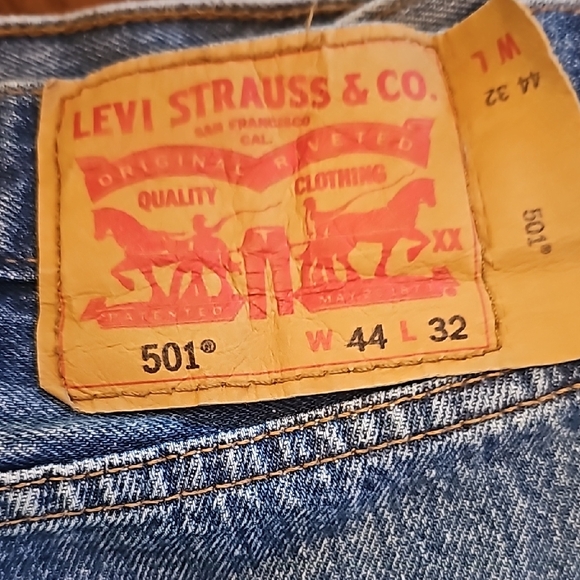 Levi'🔥s 501🔥 Blue Denim Jeans🔥LIKE NEW🔥 - Picture 2 of 6
